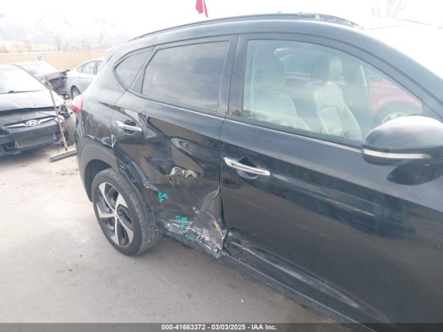KM8J3CA27JU614143 Hyundai Tucson Limited
