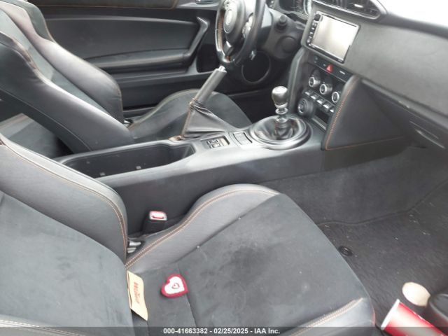 JF1ZNAA17H9707048 Toyota 86