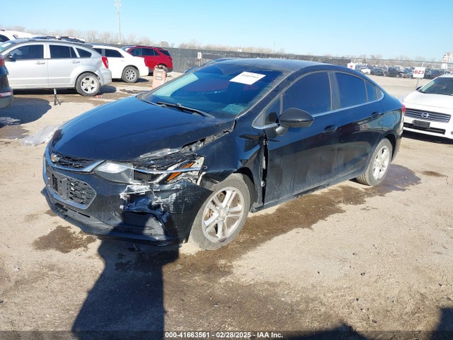 Chevrolet Cruze Lt Auto 2017 1G1BE5SM4H7256175 Image 2