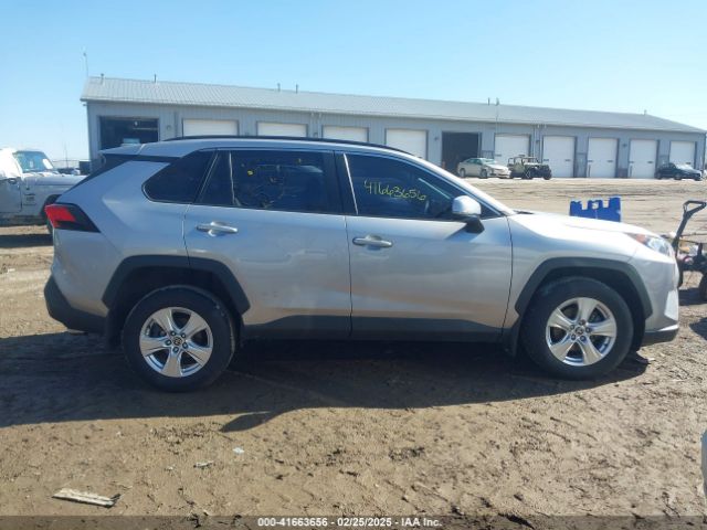 2T3P1RFV8MC220654 Toyota Rav4 Xle