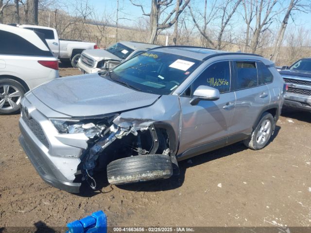 2T3P1RFV8MC220654 Toyota Rav4 Xle