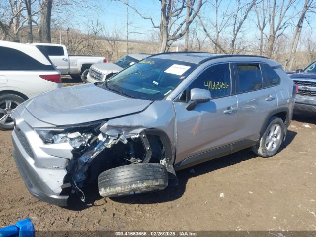 2T3P1RFV8MC220654 Toyota Rav4 Xle