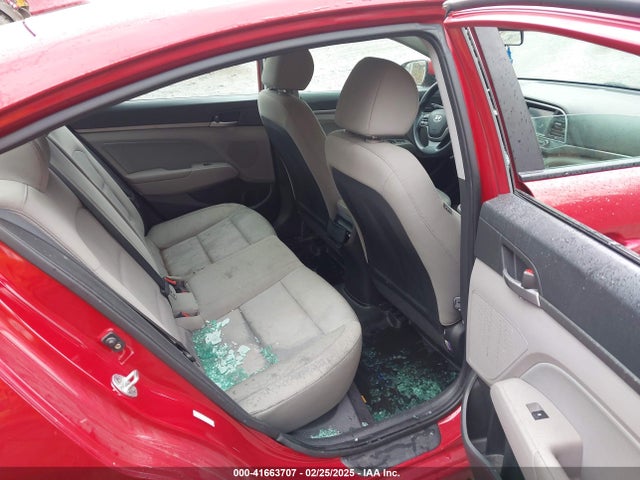 KMHD84LF7HU189523 Hyundai ELANTRA SE