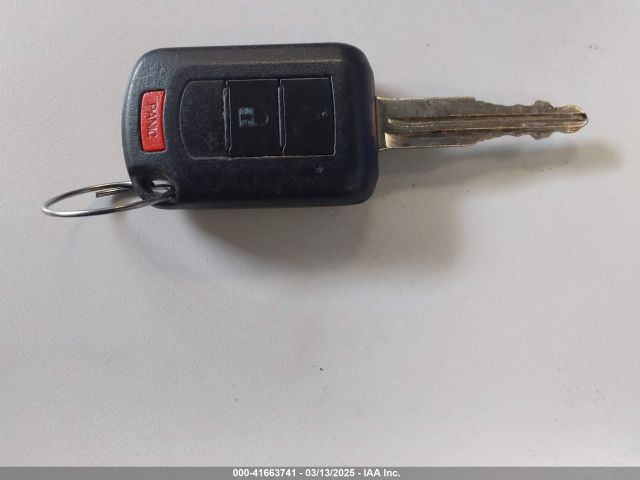 JA4AD2A36KZ050732 Mitsubishi Outlander Es