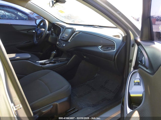 1G1ZD5ST8JF253915 Chevrolet MALIBU LT