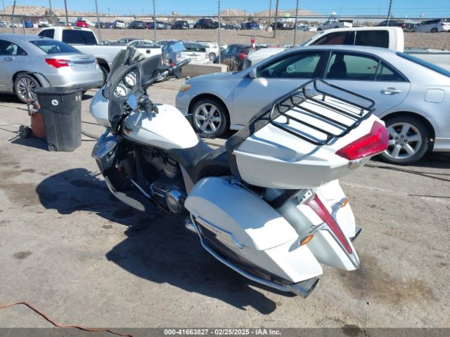 2016 VICTORY MOTORCYCLES CROSS COUNTRY 5VPTW36N6G3056213 Photo 2