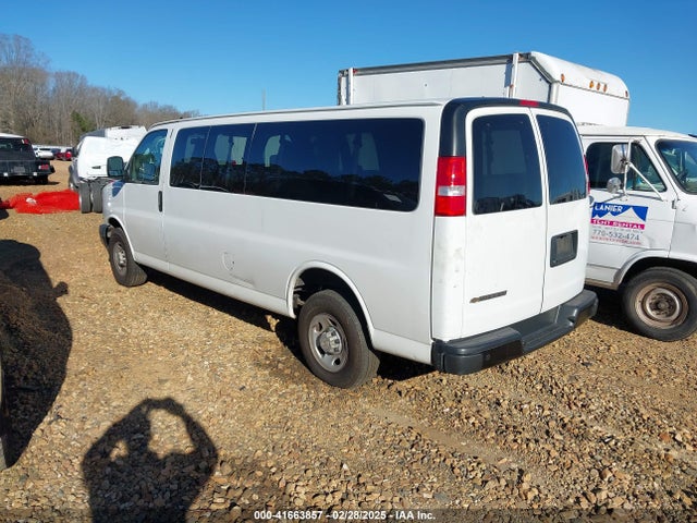 1GAZGNFP9P1114645 Chevrolet Express Passenger Rwd 3500 Extended Wheelbase Ls