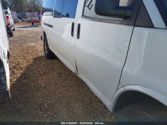 1GAZGNFP9P1114645 Chevrolet Express Passenger Rwd 3500 Extended Wheelbase Ls