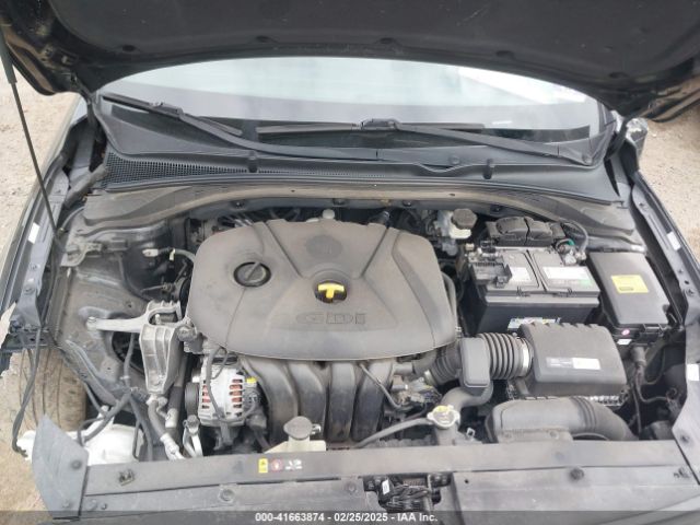 KMHH35LE3JU009912 Hyundai ELANTRA GT