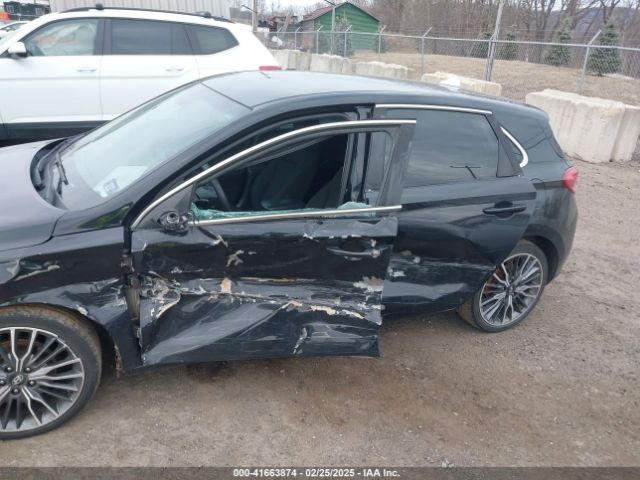 KMHH35LE3JU009912 Hyundai ELANTRA GT