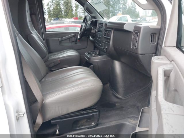 1GCWGBFP8N1220980 Chevrolet Express Cargo Rwd 2500 Extended Wheelbase Wt