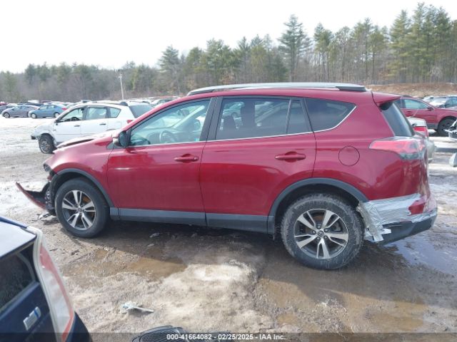 2T3RFREV1JW778612 Toyota Rav4 Adventure/xle