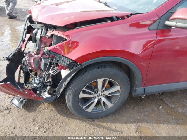 2T3RFREV1JW778612 Toyota Rav4 Adventure/xle