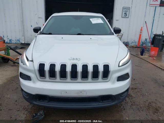 1C4PJLAB8GW108225 Jeep Cherokee Sport