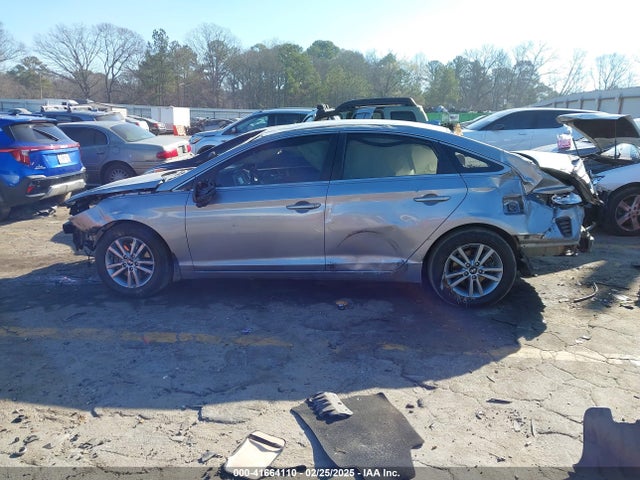 Hyundai SONATA SE 2015 5NPE24AF0FH001249 Image 14