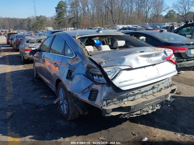 Hyundai SONATA SE 2015 5NPE24AF0FH001249 Image 3