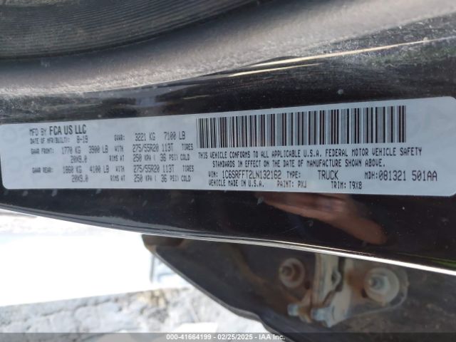 1C6SRFFT2LN132162 RAM 1500 Big Horn  4x4 5'7 Box