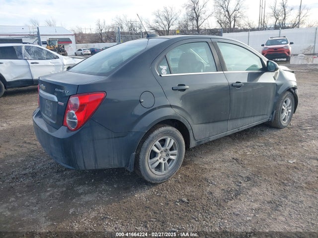 1G1JC5SB2F4130329 Chevrolet Sonic Lt Auto