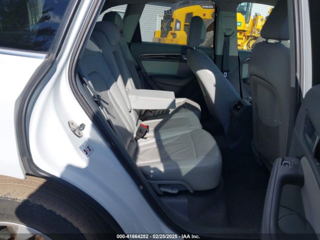 WA1LFAFPXEA081381 Audi Q5 2.0t Premium