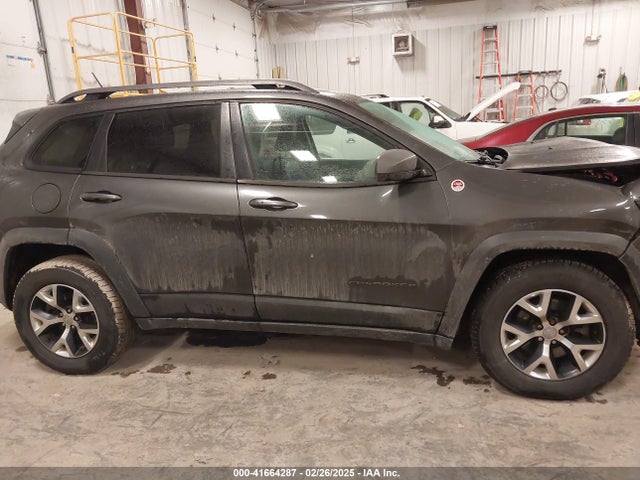 1C4PJMBS2EW231813 Jeep Cherokee Trailhawk