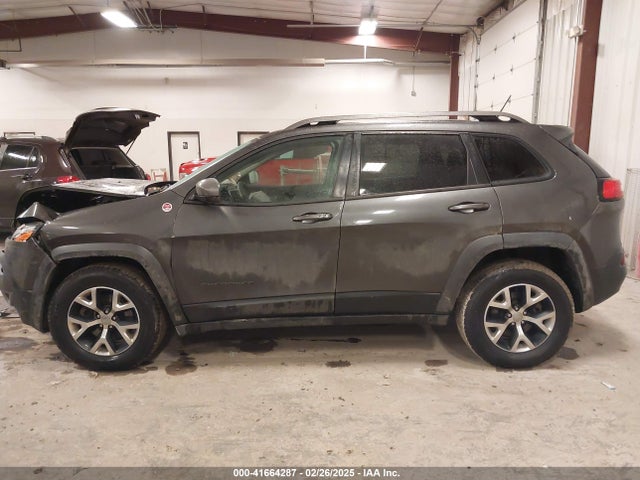 1C4PJMBS2EW231813 Jeep Cherokee Trailhawk
