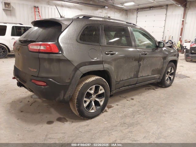 1C4PJMBS2EW231813 Jeep Cherokee Trailhawk