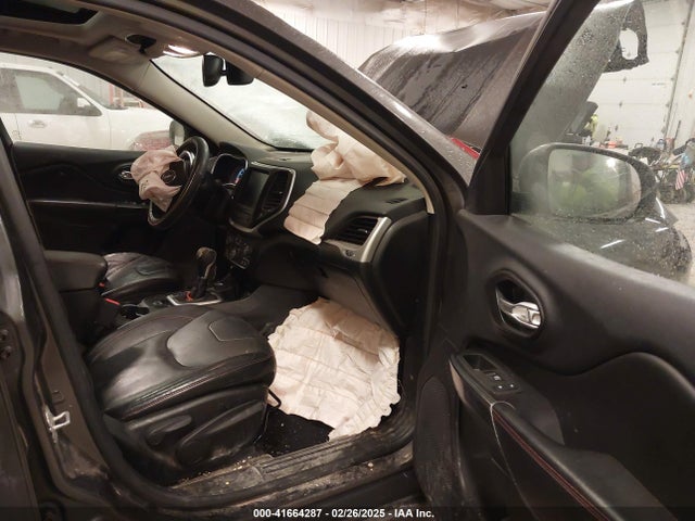 1C4PJMBS2EW231813 Jeep Cherokee Trailhawk