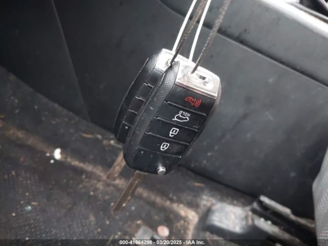KNDPMCAC2L7630529 KIA Sportage Lx