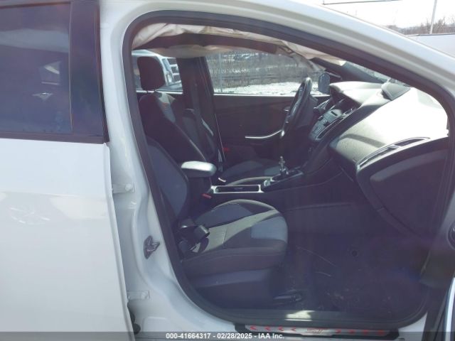 1FADP3L96GL237437 Ford FOCUS ST