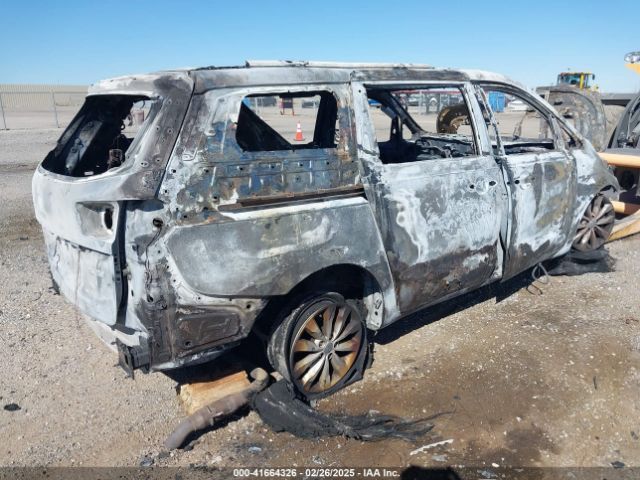 KNDMC5C17H6272760 KIA SEDONA EX