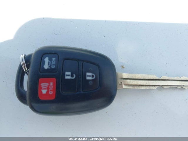 Toyota Corolla Le Plus 2014 5YFBURHE8EP072532 Image 11