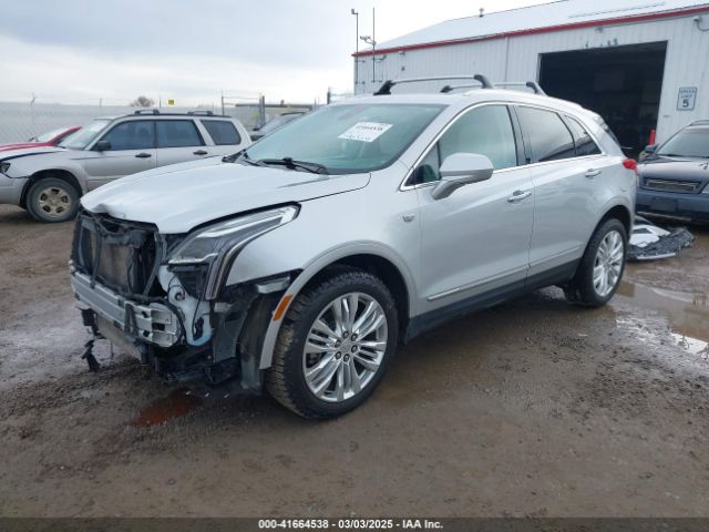 2017 CADILLAC XT5 1GYKNERS0HZ215035 Photo 1