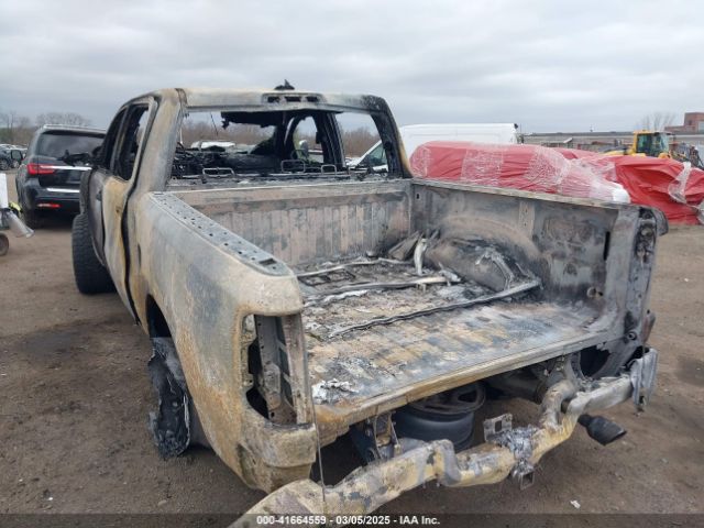 1C6SRFFT3LN304070 RAM 1500 Big Horn  4x4 5'7 Box
