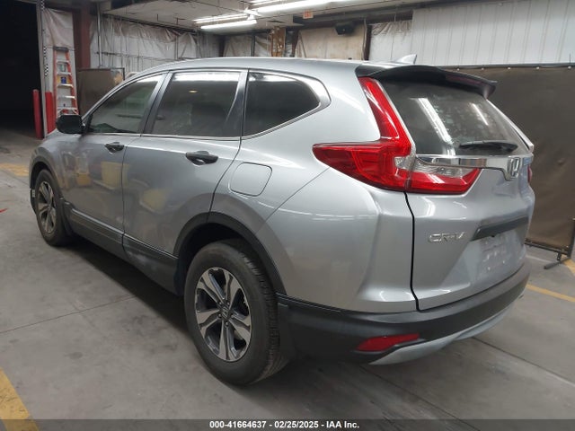 Honda CR-V LX 2017 7FARW5H37HE009877 Image 3