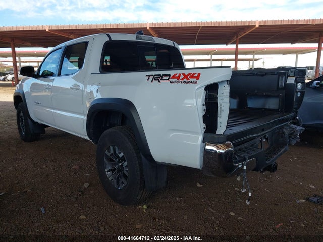 3TMCZ5AN8PM650793 Toyota Tacoma Trd Off Road