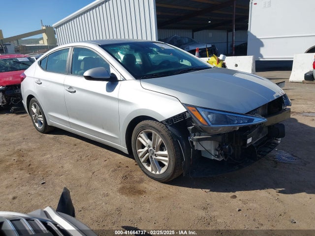 2019 5NPD84LFXKH477039 main image