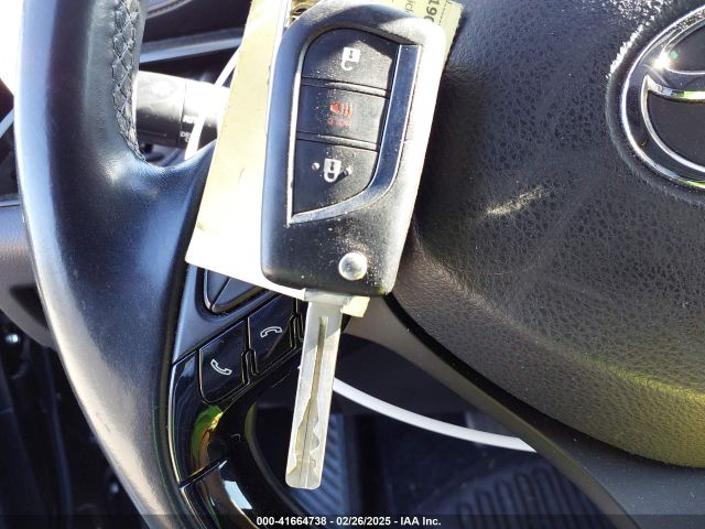 NMTKHMBX1JR014246 Toyota C-HR XLE