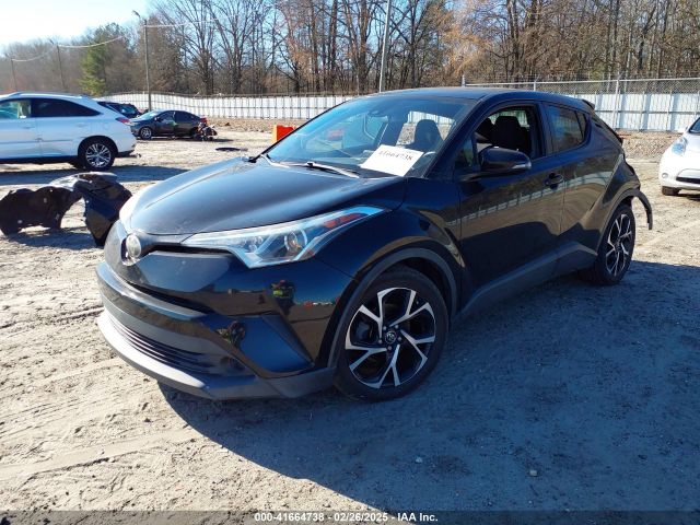 NMTKHMBX1JR014246 Toyota C-HR XLE