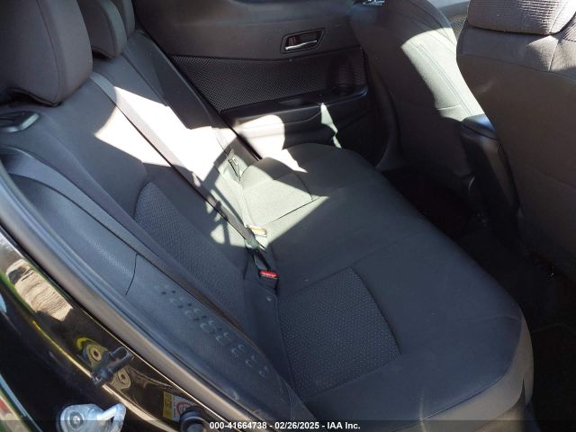 NMTKHMBX1JR014246 Toyota C-HR XLE