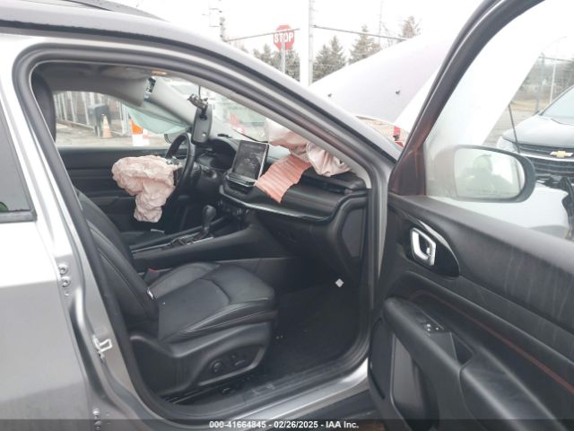 3C4NJDDB3NT128118 Jeep Compass Trailhawk 4x4
