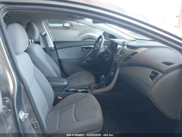 KMHDH4AEXGU635141 Hyundai ELANTRA SE