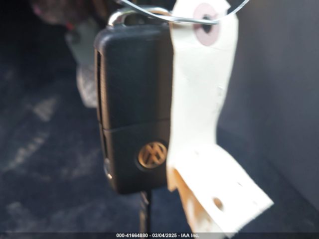 1VWBA7A30JC039904 Volkswagen Passat 2.0t Se