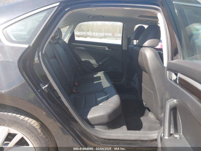1VWBA7A30JC039904 Volkswagen Passat 2.0t Se