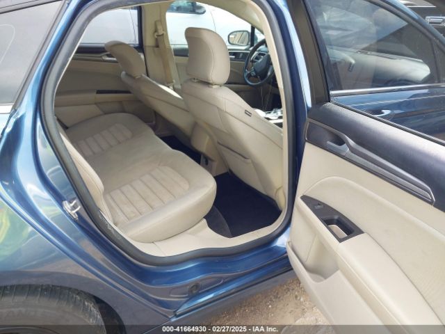 3FA6P0H79JR195109 Ford FUSION SE
