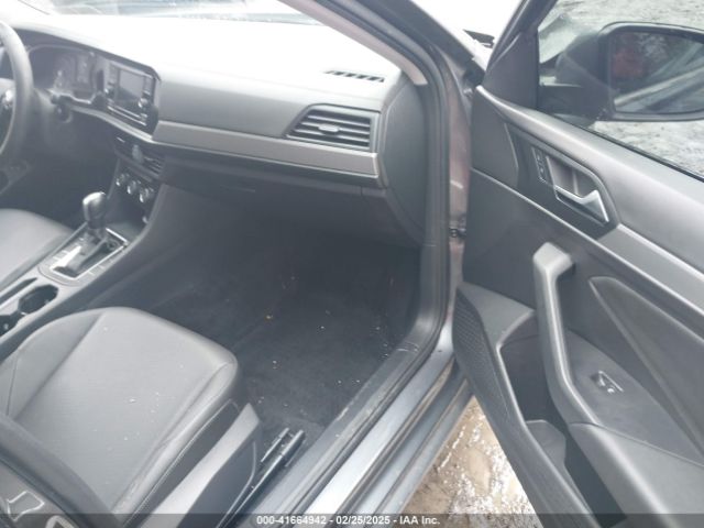 2020 VOLKSWAGEN JETTA 3VWCB7BU6LM037651 Photo 4