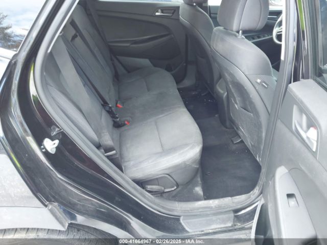 KM8J3CA47HU398533 Hyundai TUCSON SE