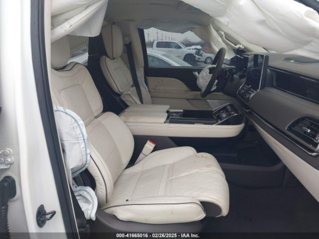 5LMJJ2TG5REL11907 Lincoln Navigator Black Label