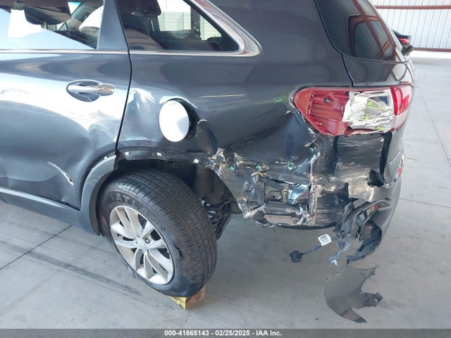 5XYPG4A34HG266475 KIA Sorento 2.4l Lx