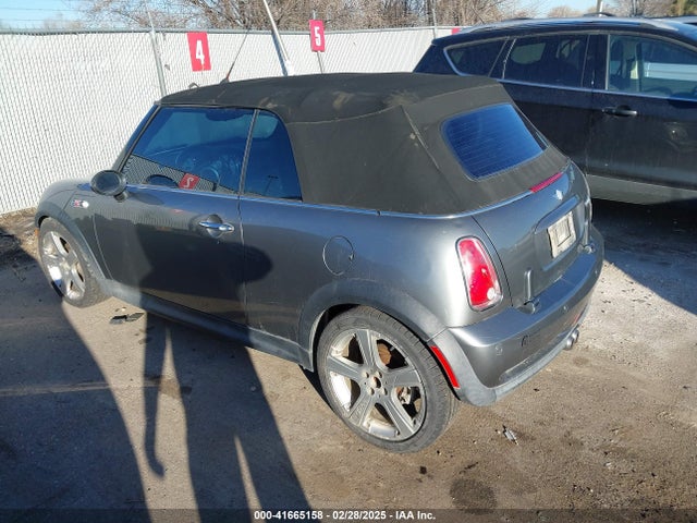 2007 MINI COOPER S WMWRH33537TJ44642 Photo 2
