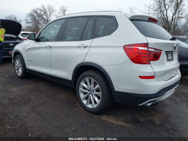 2016 BMW X3 5UXWX9C50G0D74816 Photo 2